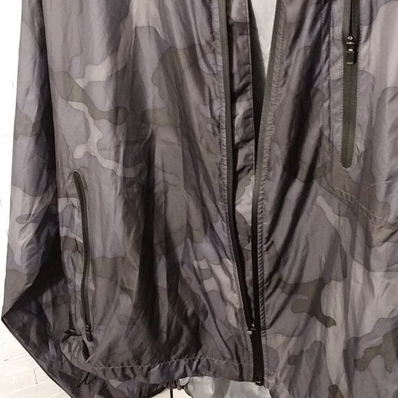 Jacket - Picture 8 of 8